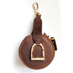 Oakbark & Chrome Stirrup Accessory Keeper -Equestrian Supplies Shop AK BRI 002 oakbarkandchrome.stirrupaccessory.brindle2