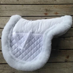 Ogilvy Memory Foam Hunter Sheepskin Saddle Pad -Equestrian Supplies Shop pad2 0153e0ea 1d86 484c a903 eb7281146806